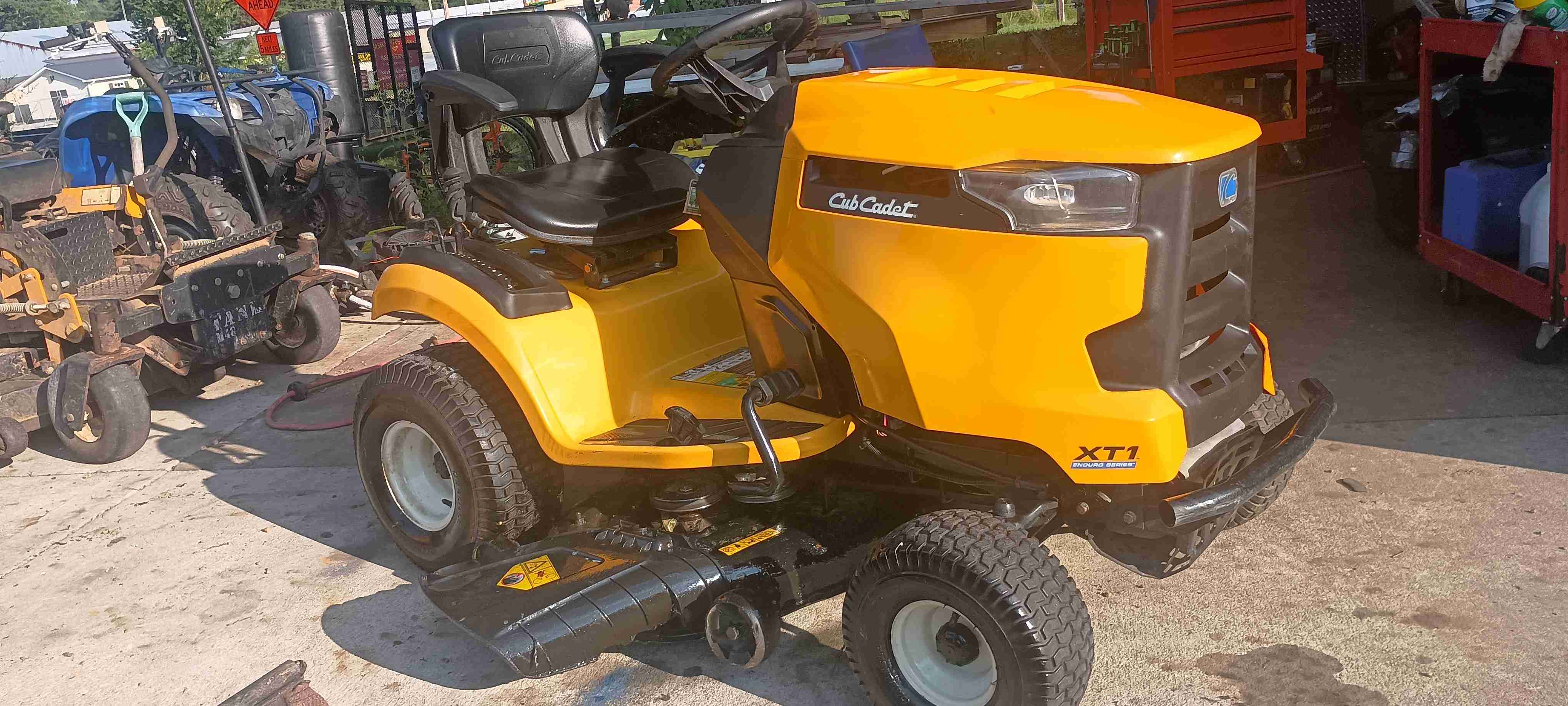 Cub Cadet Cub Cadet Riding Lawn Mower – For rent in Denton, North Carolina – Denton Turf | RNTR.com – Image 4 of 5