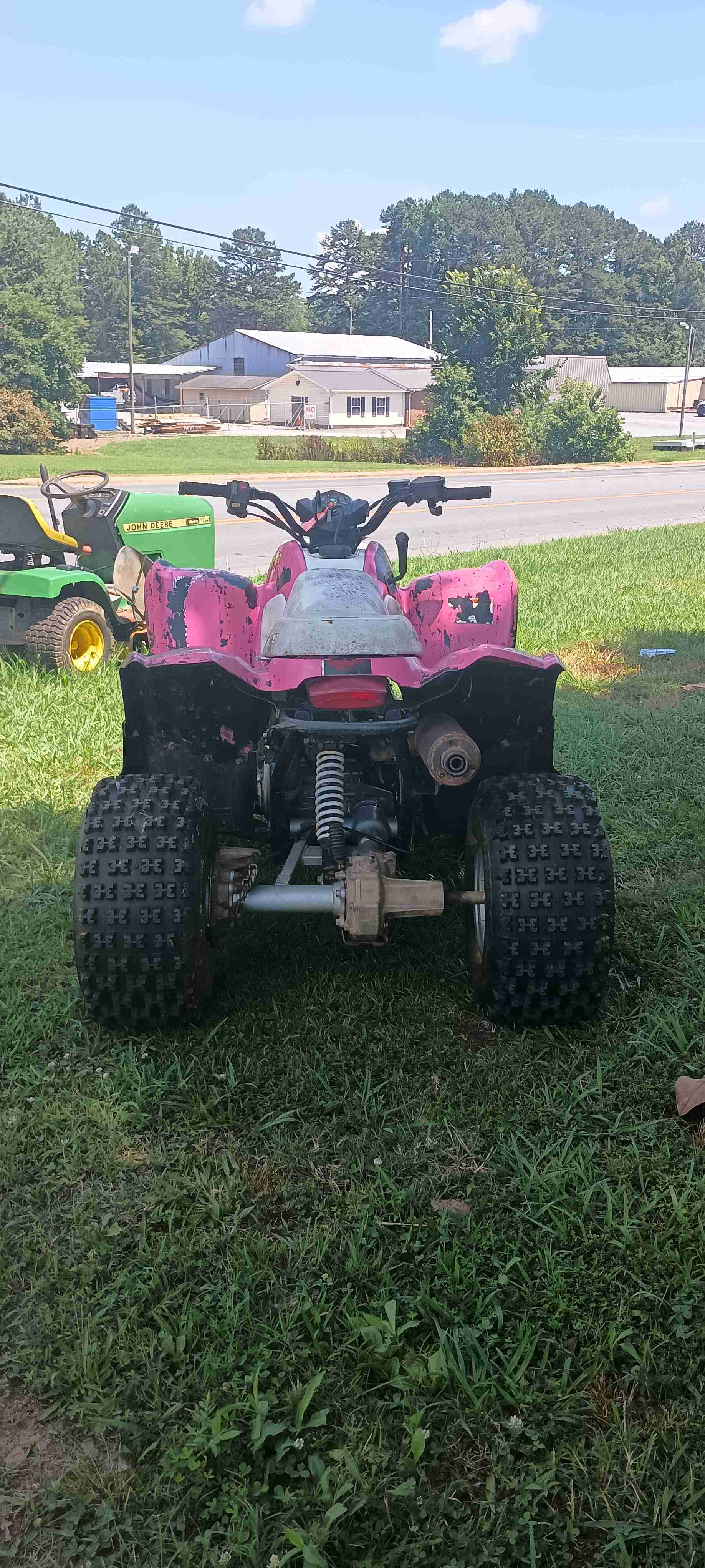 Polaris  Polaris Phoenix 200 Youth ATV 200 Auto – For rent in Denton, North Carolina – Denton Turf | RNTR.com – Image 3 of 6