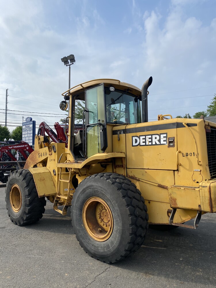 Generic 3.0 YD LOADER 30000 LBS – For rent in West Hartford, Connecticut – Butler Equipment | RNTR.com – Image 2 of 3