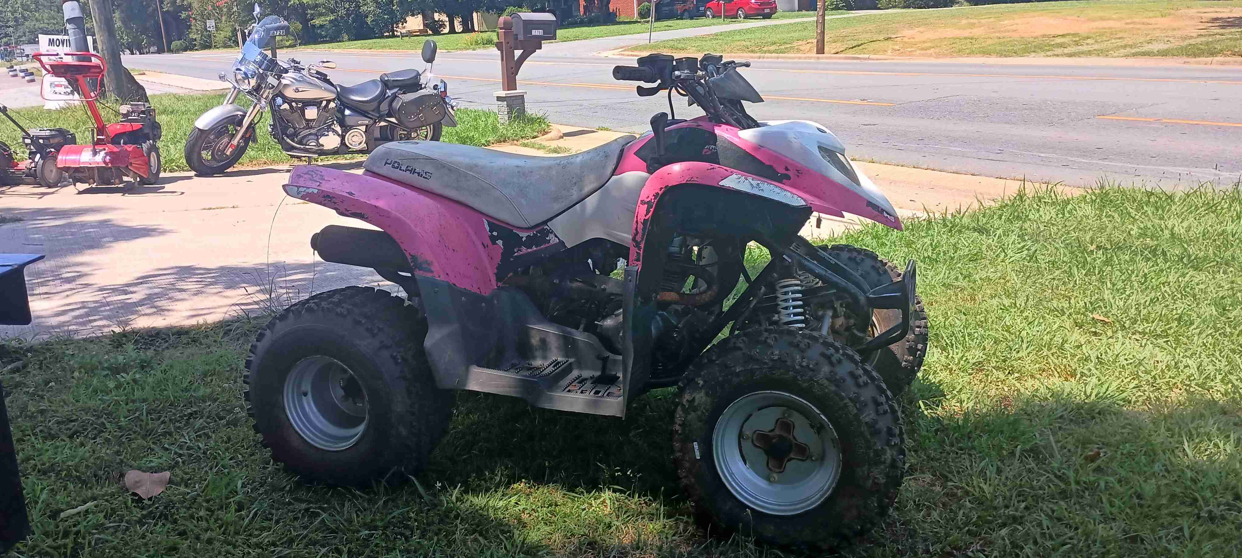Polaris  Polaris Phoenix 200 Youth ATV 200 Auto – For rent in Denton, North Carolina – Denton Turf | RNTR.com – Image 5 of 6