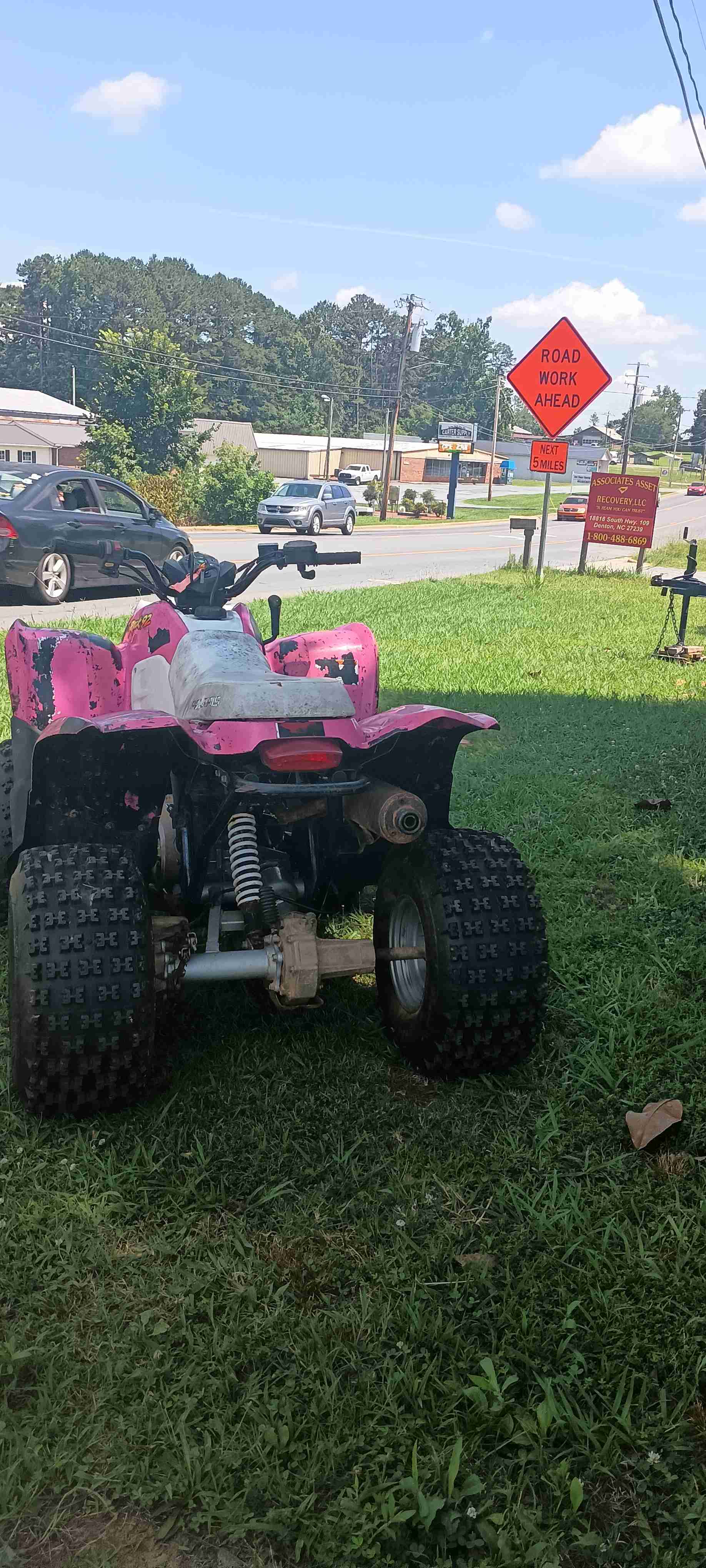 Polaris  Polaris Phoenix 200 Youth ATV 200 Auto – For rent in Denton, North Carolina – Denton Turf | RNTR.com – Image 4 of 6