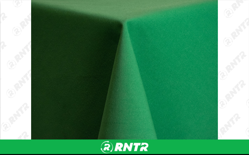 Generic 90 x 156 Cloth - To the Floor on 8' Table - Kelly Green – For rent in Hiram, Georgia – Unlimited Party Rental | RNTR.com – Image 1 of 1
