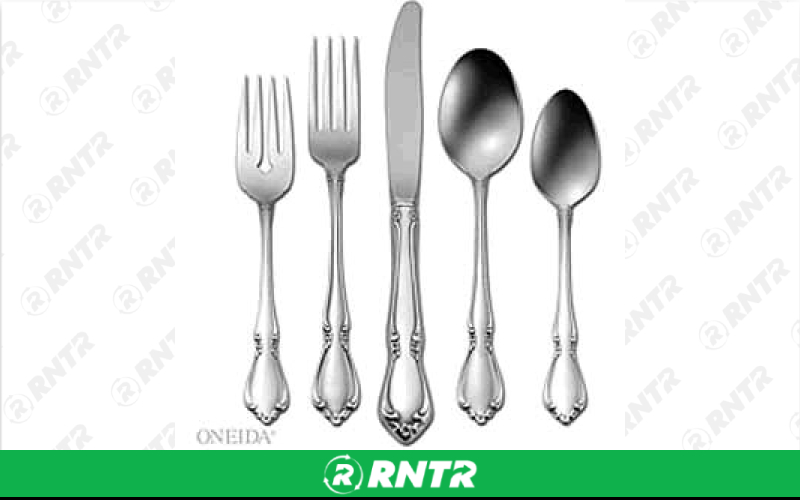 Generic Stainless Gaucho Steak Knife - Wooden Handle – For rent in Hiram, Georgia – Unlimited Party Rental | RNTR.com – Image 1 of 1