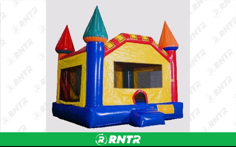 Generic Castle Bounce House (13 x 13) – For rent in Vancouver, Washington – Bounce-n-Battle | RNTR.com – Image 1 of 1