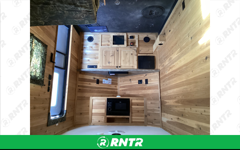 Glacier Fish House – For rent in Alexandria, Minnesota – RNTR Depot of Alexandria MN | RNTR.com – Image 1 of 3