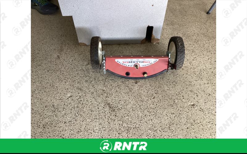 Trikleener Floor washer – For rent in Alexandria, Minnesota – RNTR Depot of Alexandria MN | RNTR.com – Image 2 of 2