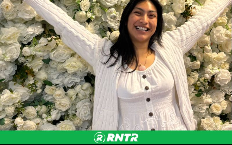 Generic flower wall white – For rent in bayonne, new-jersey – Resnicks Party Rental | RNTR.com – Image 1