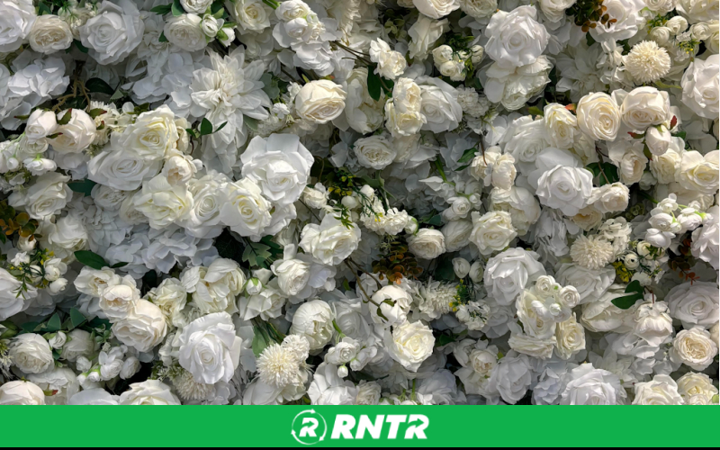 Generic flower wall white – For rent in Bayonne, New Jersey – Resnicks Party Rental | RNTR.com – Image 3 of 3