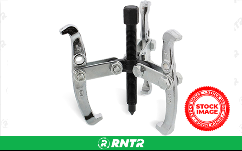 Generic Gear Puller | 3 Jaw | 4 ADJ – For rent in Pelican Rapids, Minnesota – LAKELAND GENERAL STORE | RNTR.com – Image 1 of 1