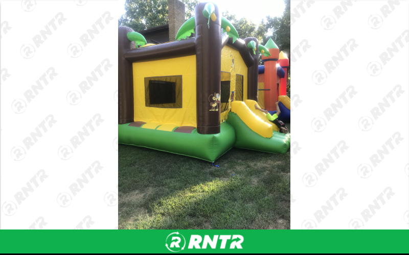 Green Bounce house Green Bounce House – For rent in kansas-city, kansas – Enchanted Party Rentals  | RNTR.com – Image 1