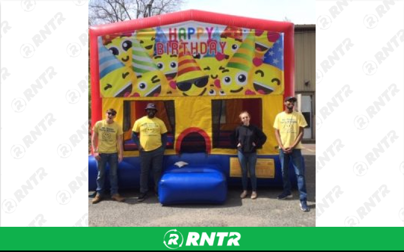 Generic Happy Birthday Smiley Emojis 15x15 Bounce House – For rent in howell, new-jersey – Mr. Happy Party Rentals | RNTR.com – Image 1
