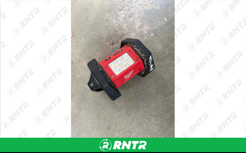 Milwaukee Milwaukee Light – For rent in Saint Michael, Minnesota – Tool Rental XR | RNTR.com – Image 3 of 3