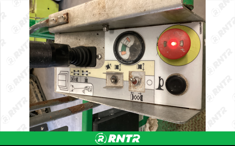 Skyjacker Scissor Lift 3219 For Rent – For rent in Alexandria, Minnesota – RNTR Depot of Alexandria MN | RNTR.com – Image 2 of 2