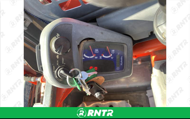 Kubota SSV65 Full Size Skid Steer – For rent in Santa Ana, California – Mighty Machine Rentals | RNTR.com – Image 8 of 9