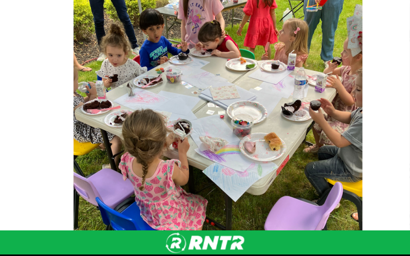 Generic TABLE -KIDS  2ft X 4ft - ADJUSTABLE – For rent in Bayonne, New Jersey – Resnicks Party Rental | RNTR.com – Image 3 of 3