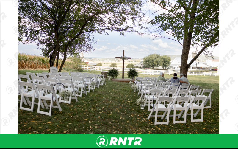PS Furniture White Padded Folding Chair – For rent in Lititz, Pennsylvania – Tents For Rent LLC | RNTR.com – Image 5 of 6