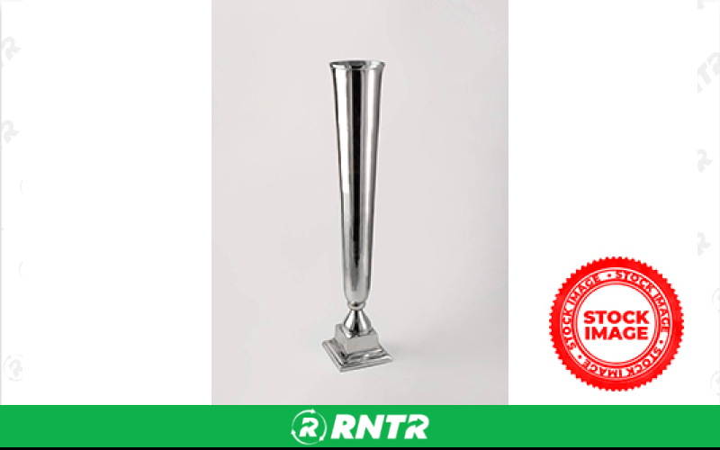 Generic 31.5 Trumpet Vase – For rent in skokie, illinois – Evento | RNTR.com – Image 1