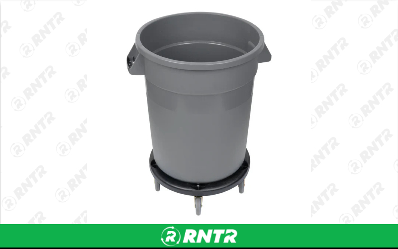 Brute 32 Gallon Brute Garbage Can on Wheels – For rent in florissant, missouri – Pete's Action Rentals | RNTR.com – Image 1