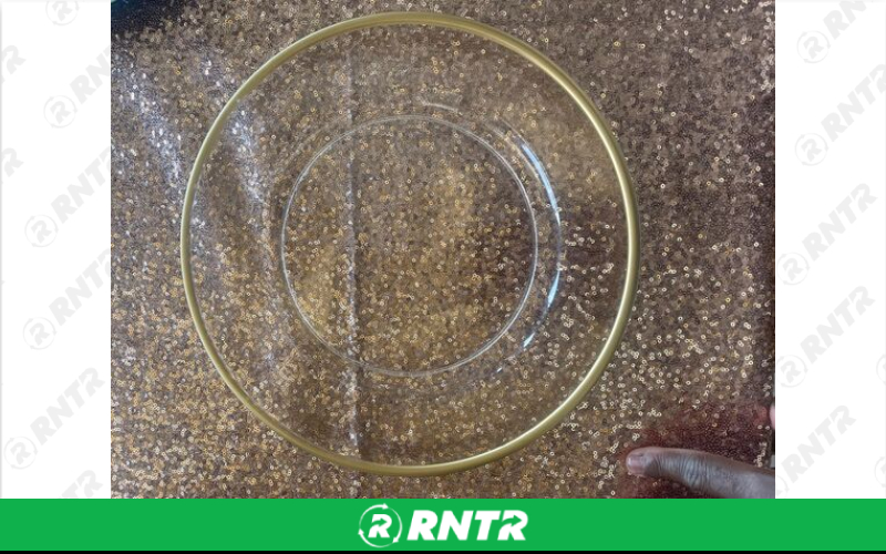 Generic Clear Acrylic with Gold Edges Charger – For rent in dacula, georgia – CrimsonTLC | RNTR.com – Image 1