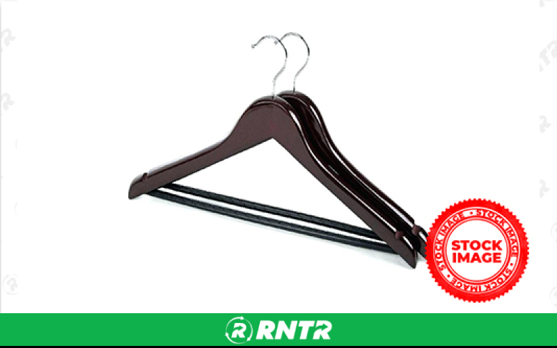 Generic Hangers (X25) – For rent in skokie, illinois – Evento | RNTR.com – Image 1