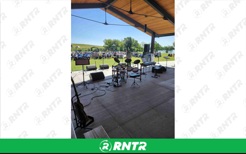 Behringer/JBL PRX/Chauvet DMX Live Audio, P A Systems, and Stage Lighting, Tandem Trailer Available. Flexible Pricing Starting at $750. – For rent in Alexandria, Minnesota – chris sutton | RNTR.com – Image 3 of 8