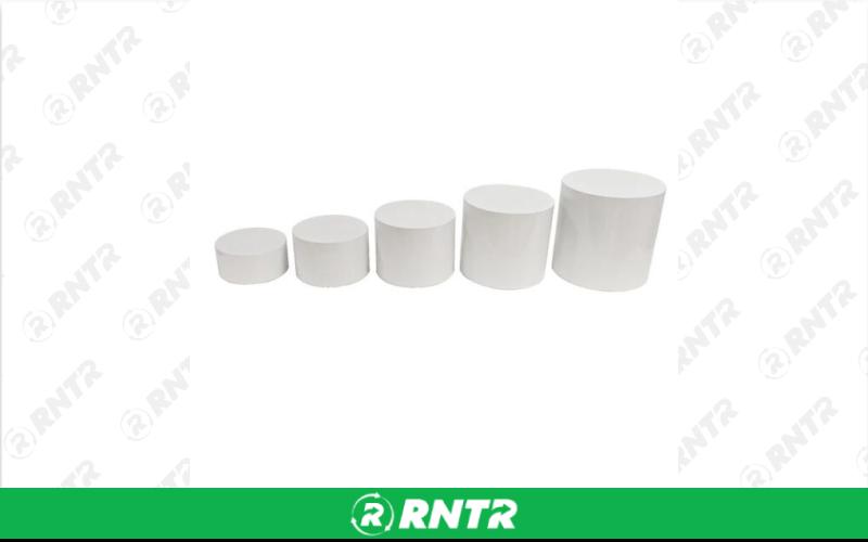 Generic White Round Plinth Riser – For rent in Skokie, Illinois – Evento | RNTR.com – Image 2 of 2