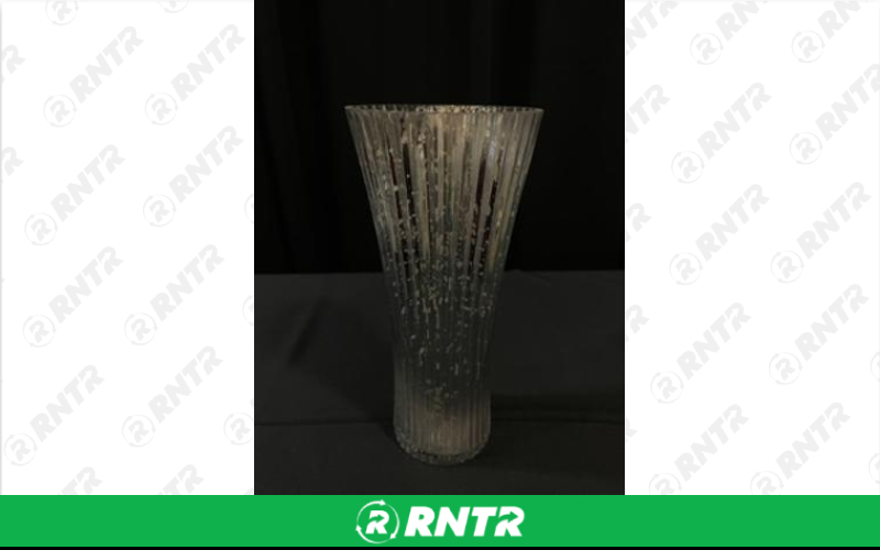 Generic 16 Mercury Ribbed Vase (Gold) – For rent in indianapolis, indiana – Ace Party Rental | RNTR.com – Image 1