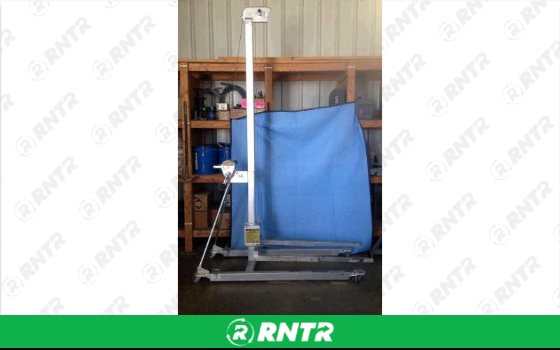 Generic Material Lift -  Manual -  Vermette – For rent in fort-madison, iowa – Complete Rental | RNTR.com – Image 1