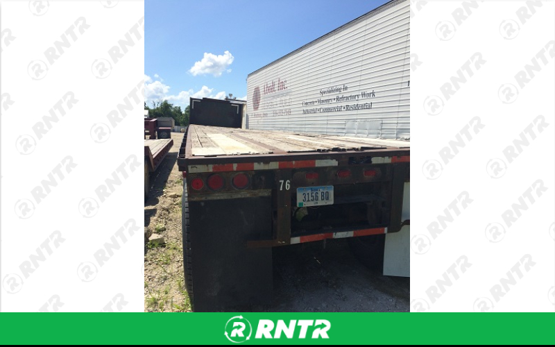 Generic Trailer -  Dorsey 1980 Semi-flatbed – For rent in Fort Madison, Iowa – Complete Rental | RNTR.com – Image 2 of 3