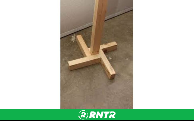 Generic Wood Stanchion – For rent in salt-lake-city, utah – All CIty Event Rentals | RNTR.com – Image 1