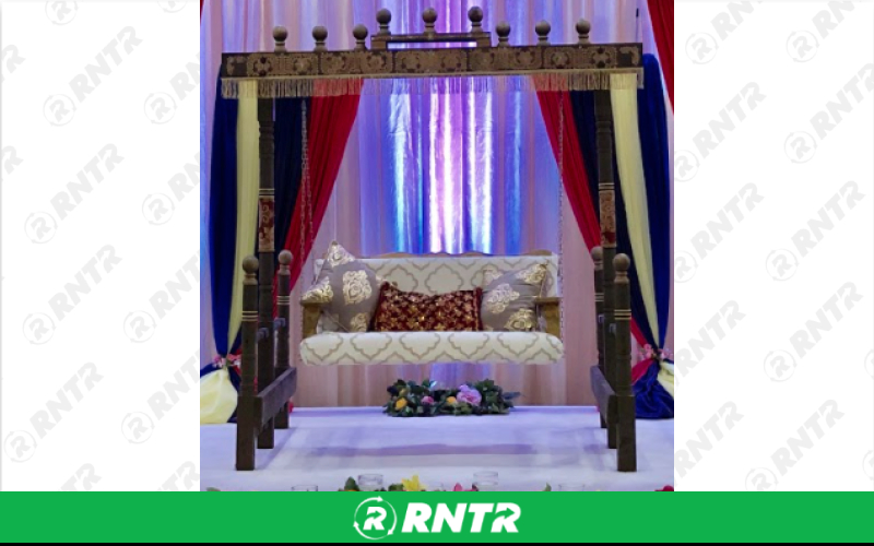 Generic Wooden Swing – For rent in indianapolis, indiana – Ace Party Rental | RNTR.com – Image 1