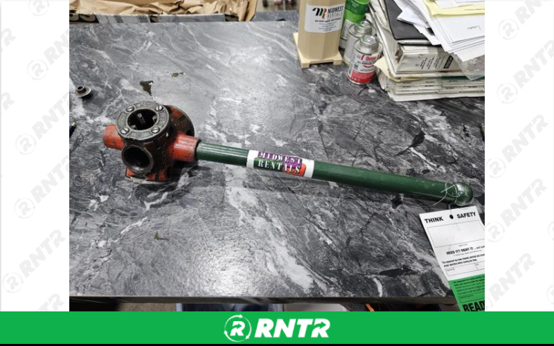 Generic 3-WAY PIPE DIE W/ HANDL - 1/2 - 3/4 - 1 – For rent in lafayette, indiana – Midwest Rentals Inc  | RNTR.com – Image 1