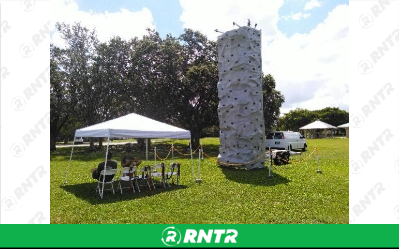 Generic Rock Wall – For rent in pompano-beach, florida – South Florida Bounce | RNTR.com – Image 1