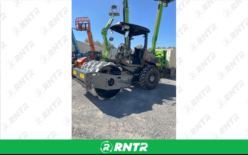 Generic ROLLER - 66 SINGLE DRUM SOIL PADFOOT – For rent in tullahoma, tennessee – Christopher Equipment  | RNTR.com – Image 1