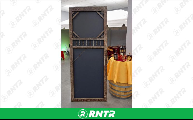 Generic SCREEN DOOR CHALKBOARD – For rent in Lafayette, Indiana – Midwest Rentals Inc | RNTR.com – Image 1