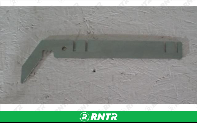 Generic VALANCE HANGER - 9 INCH – For rent in Lafayette, Indiana – Midwest Rentals Inc  | RNTR.com – Image 1 of 1