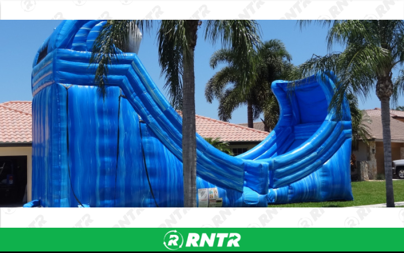 Generic Wave Rider – For rent in Pompano Beach, Florida – South Florida Bounce | RNTR.com – Image 3 of 3