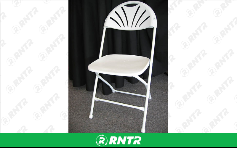 Generic White Folding Chair – For rent in Spokane, Washington – Entertainment Warehouse | RNTR.com – Image 1 of 1