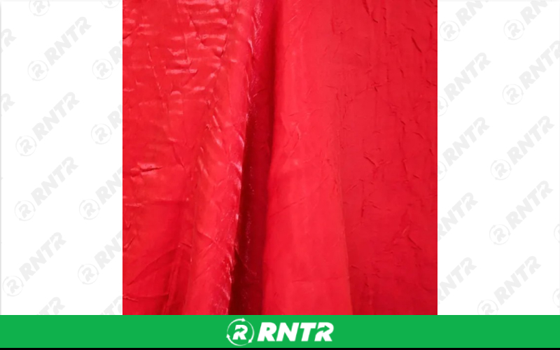 Generic 132 Round Crush Red – For rent in Fresno, California – Expo Party Rentals | RNTR.com – Image 1 of 1
