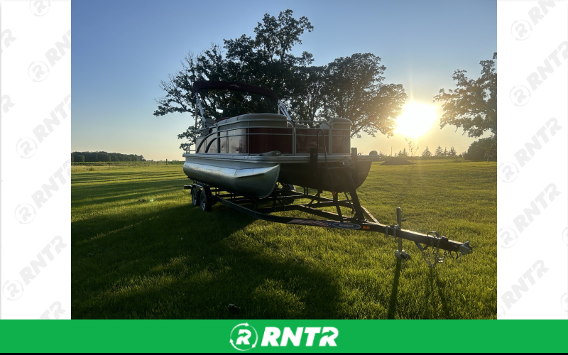 bennington  bennington pontoon – For rent in Alexandria, Minnesota – County line rentals  | RNTR.com – Image 1