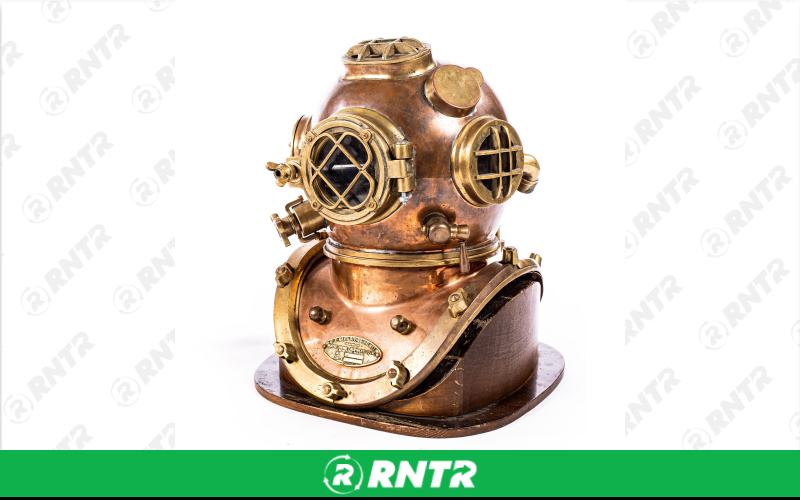 Generic Diving Helmet – Antiqued Bronze – For rent in Portland, Oregon – Peter Corvallis Productions | RNTR.com – Image 2 of 3