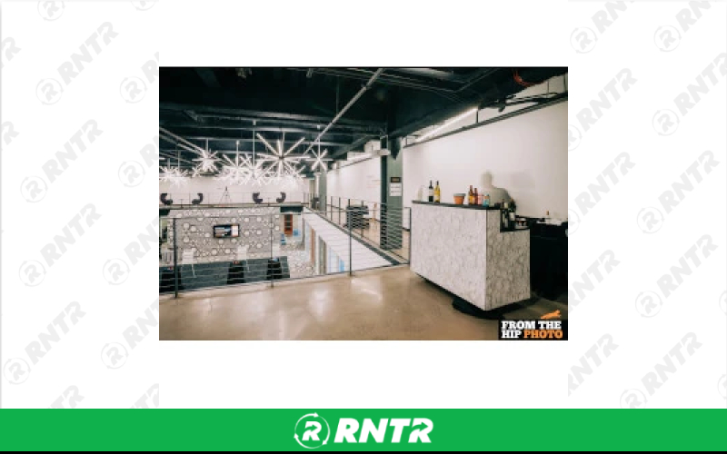 Floral Bar – For rent in Englewood, Colorado – Allwell Rents | RNTR.com – Image 1