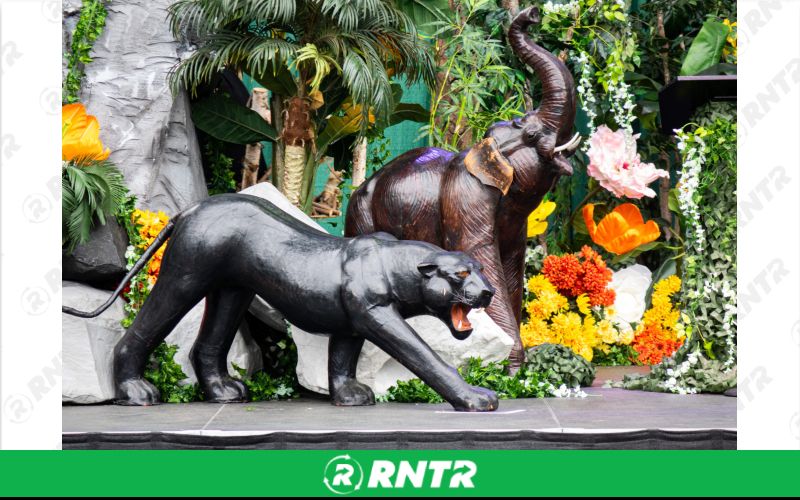 Generic Panther Statue – For rent in Portland, Oregon – Peter Corvallis Productions | RNTR.com – Image 2 of 3