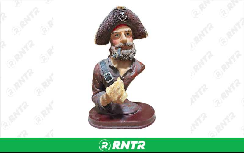 Generic Pirate Head Bust with Hat & Pipe -  10 – For rent in Portland, Oregon – Peter Corvallis Productions | RNTR.com – Image 1