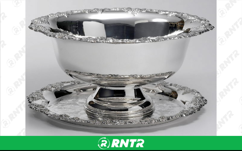 Generic PUNCH BOWL 3GAL SILVER W/ TRAY – For rent in Mount Airy, North Carolina – Cooke Rentals MA | RNTR.com – Image 1 of 1