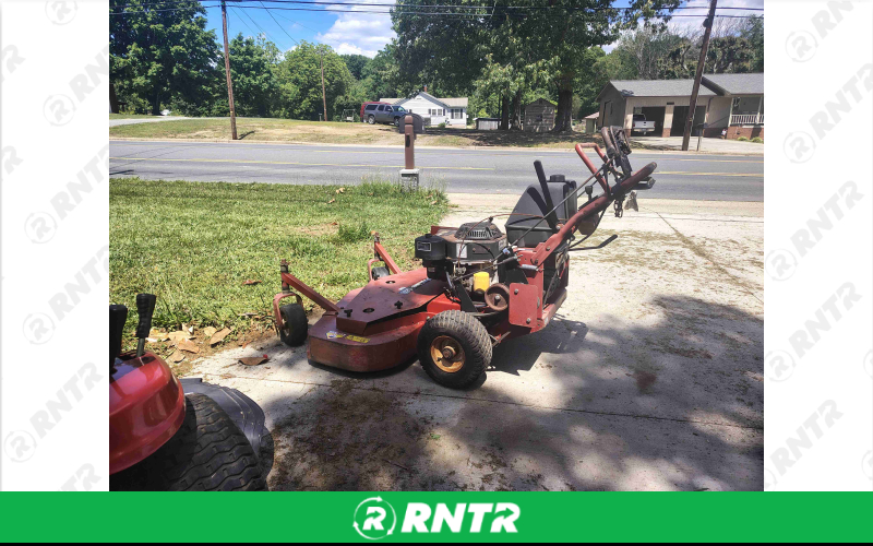 Toro Walk Behind Mower – For rent in Denton, North Carolina – Denton Turf | RNTR.com – Image 2 of 4
