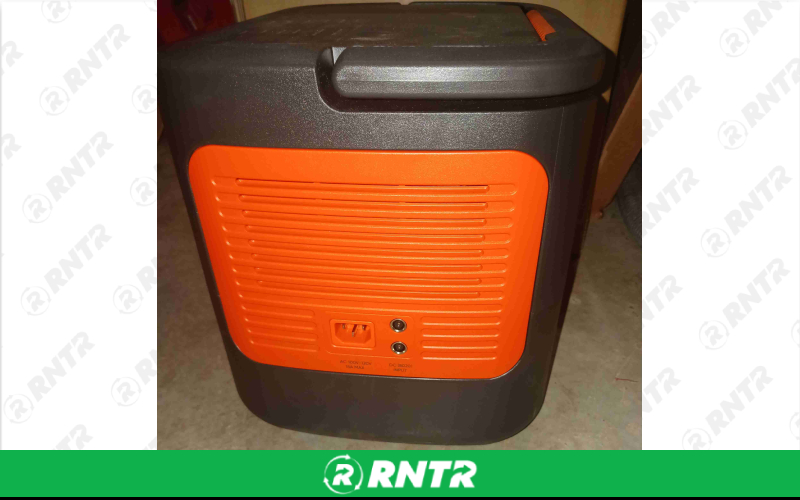 Jackery Jackery Explorer 2000 – For rent in Dallas, Texas – Great Tools | RNTR.com – Image 3 of 5