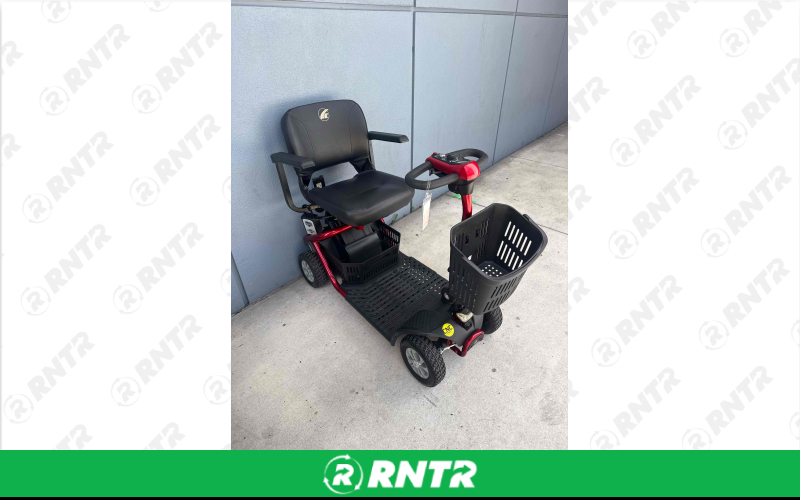 Golden Golden Lightweight Mobility Scooter – Orlando Delivery – For rent in Orlando, Florida – Orlando EV Mobility Solutions | RNTR.com – Image 2 of 6