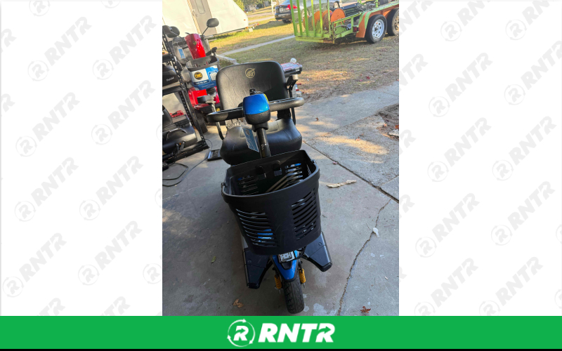 Golden Golden Lightweight Mobility Scooter – Orlando Delivery – For rent in Orlando, Florida – Orlando EV Mobility Solutions | RNTR.com – Image 6 of 6