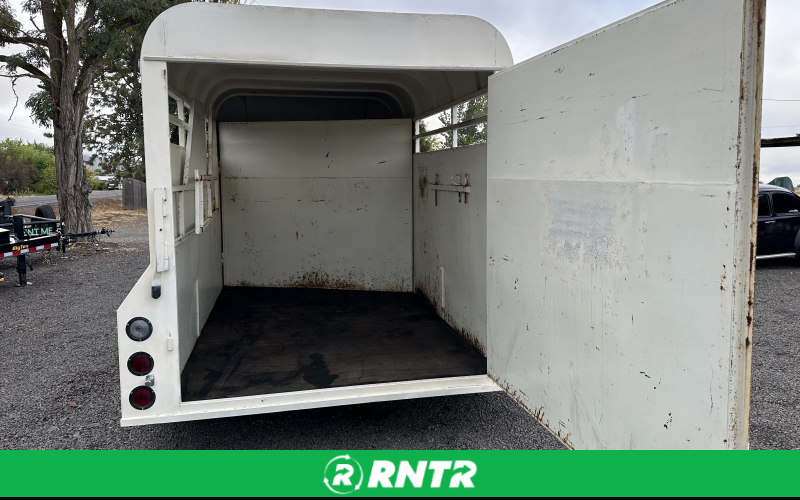 RWM 3 Horse Trailer – For rent in Eagle Point, Oregon – EDS Rentals | RNTR.com – Image 5 of 6